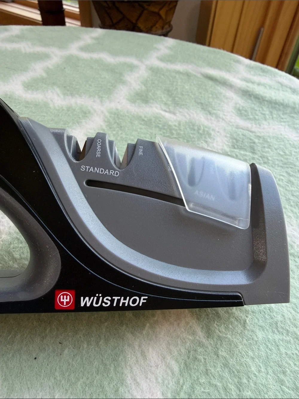 Wüsthof 4-Stage Handheld Knife Sharpener in Black and Gray